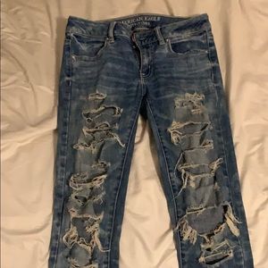 Size 2 American Eagle begging ankle jeans